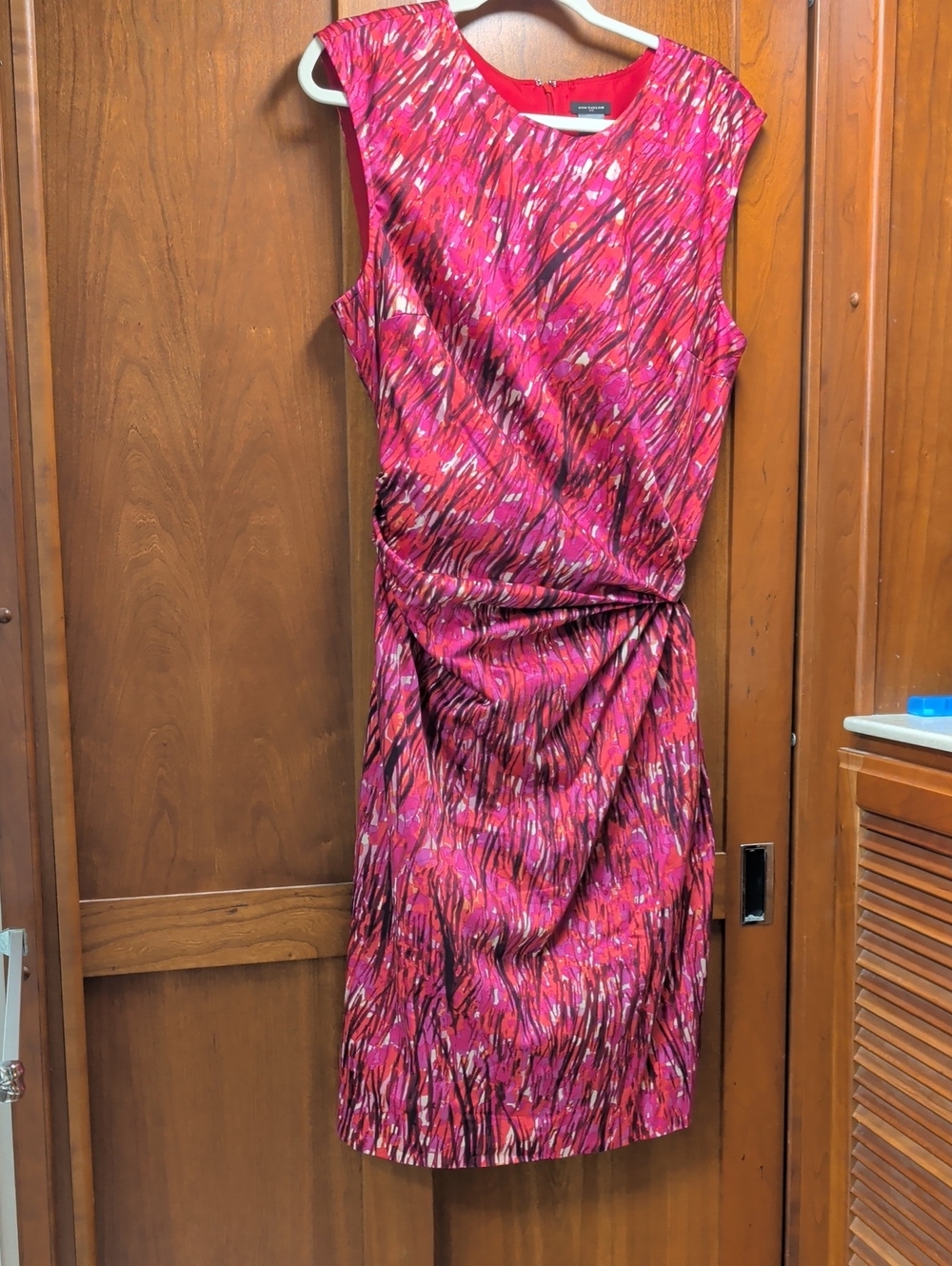Ann Taylor Fuchsia Multi-Pattern Sleeveless Ruched Sheath Dress. Sz 14